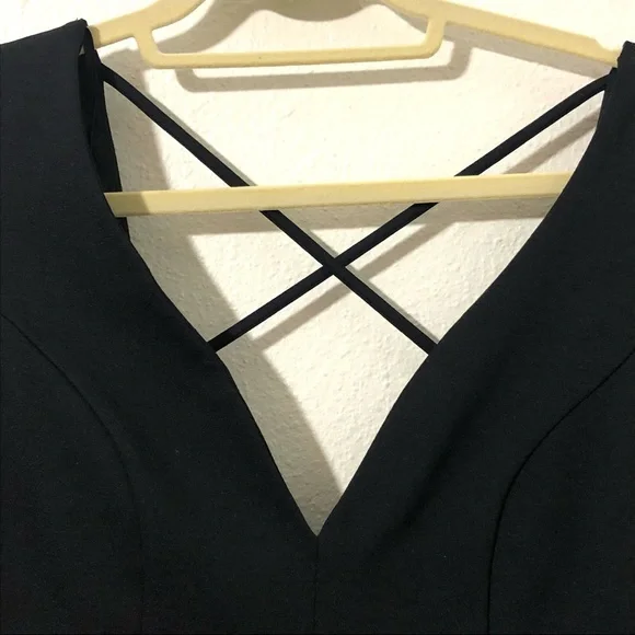 NWT LULU’S Don’t Stop the Beat Backless Crisscross Skater Dress Blk Sz M - Picture 9 of 15